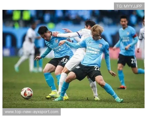 大连英博王禹边路连续突破 大连英博王禹边路连续突破