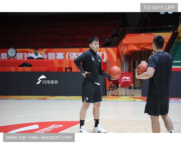 山东高速男篮外线火力全开，展现三分球新战略